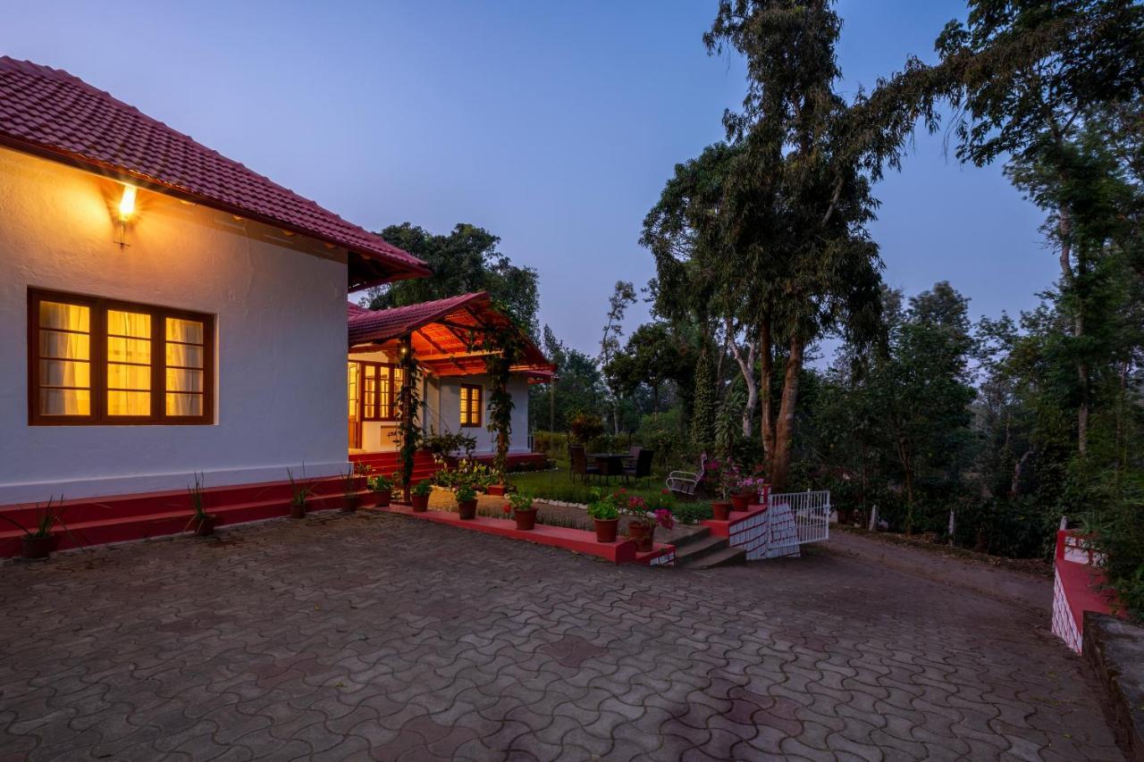 הוילה Gonikoppal Ama Plantation Trails Coorg מראה חיצוני תמונה